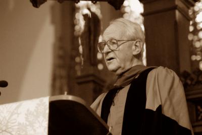 stott_preaching-sepia_0